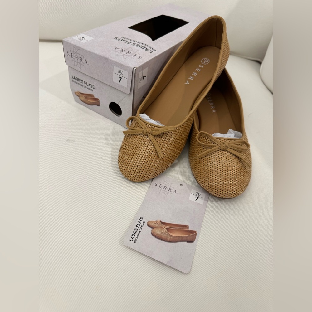 Sz 7, Fits Like 8 Serra Women's Brown Ballet Flats with Bow Detail